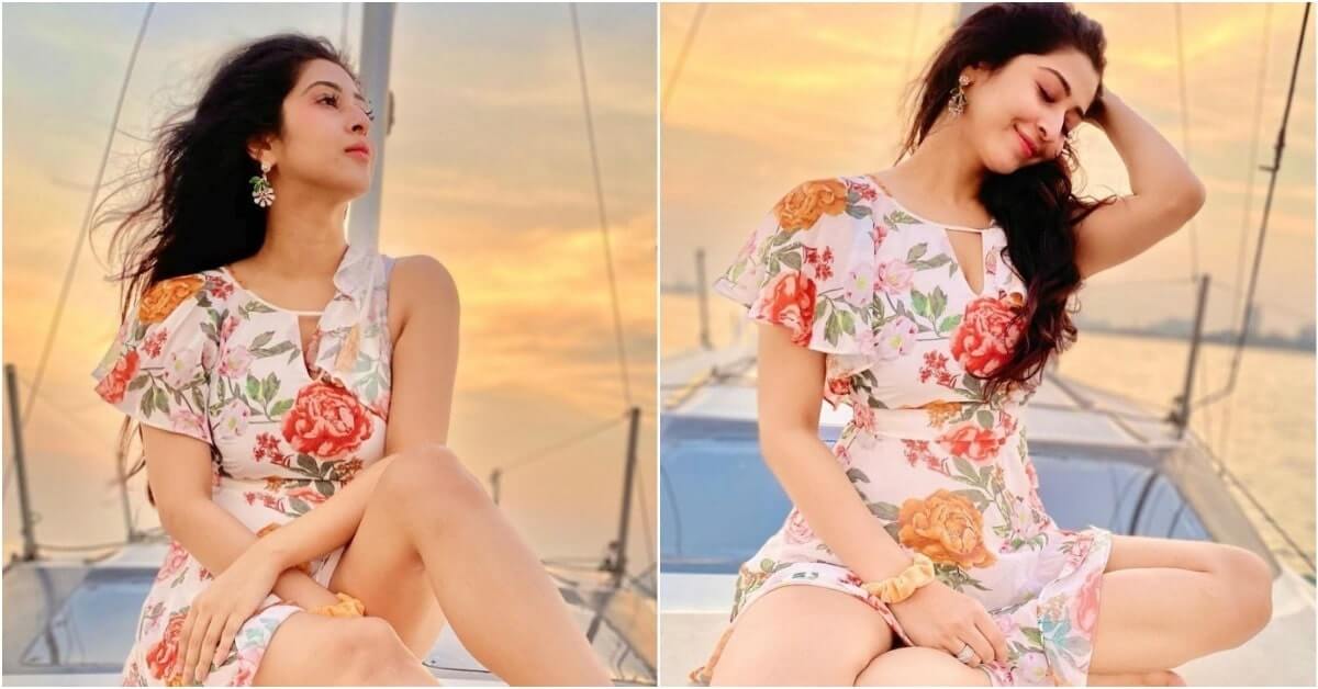 Sonarika Bhadoria Bold Sunset Stills Are Eye-Catching And Unmissable