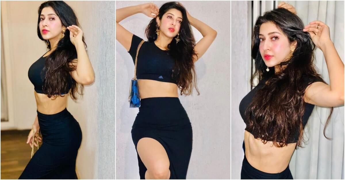 Sonarika Bhadoria Goes All Black And This Look of Her Is Mesmerizing