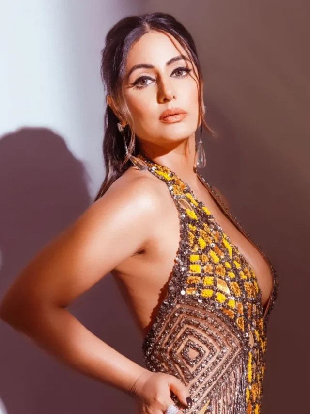 Hina khan bold look